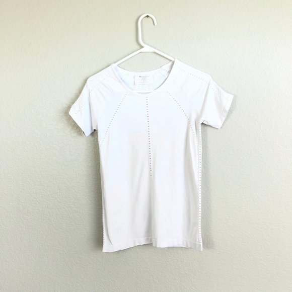 SOLD Athleta Bright White Foothill Mesh Tee - Picture 2 of 5